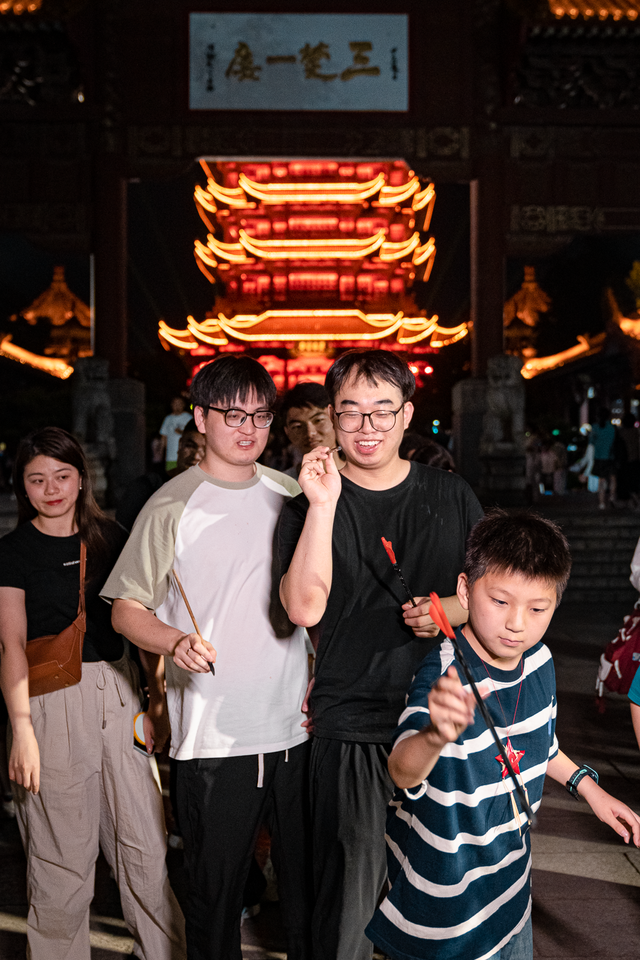 寻知音，集银票！全球汉服出行日，“夜上黄鹤楼”等你来！