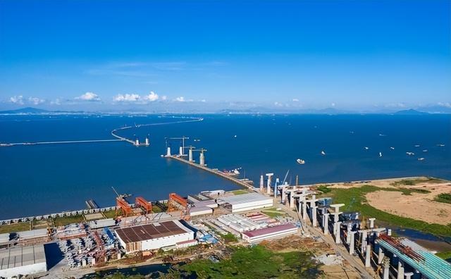 明明已有港珠澳大桥，为何又耗资500亿建深中通道？真的值得吗？