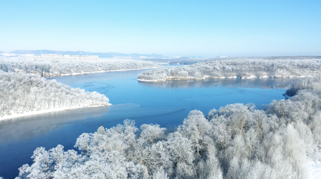 东北的冬天，除了雪花还有什么？去抚松找到满分答案