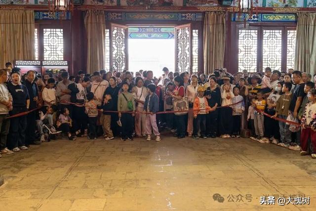 洪洞大槐树景区30余场表演嗨翻国庆假期