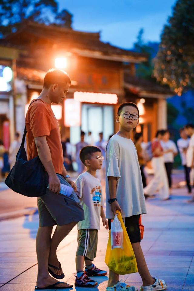 暑期又破纪录，创单月历史新高！印象大红袍好成绩的背后是什么？
