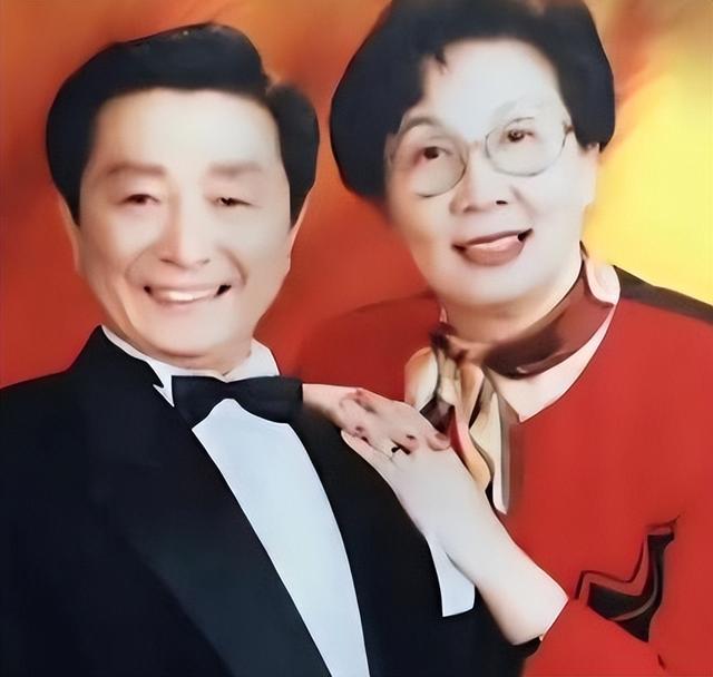 86岁宋世雄现状：定居北京老到认不出，托举儿女成才后却都在国外
