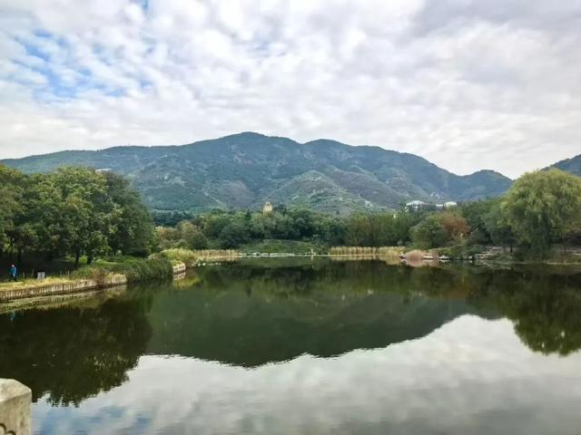 北京交大附中分校《红楼梦》主题实践活动纪实