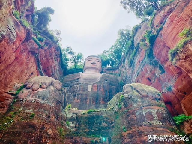 从河南来到乐山，发现被低估的避暑秘境，23℃的夏天风都带着凉意