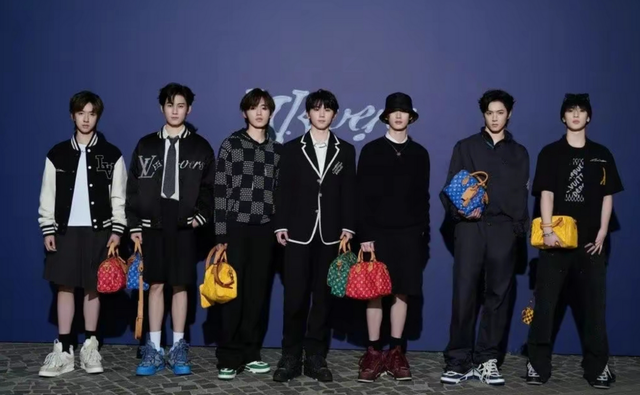 雷军称产品是根本，硬核研发是终极护城河