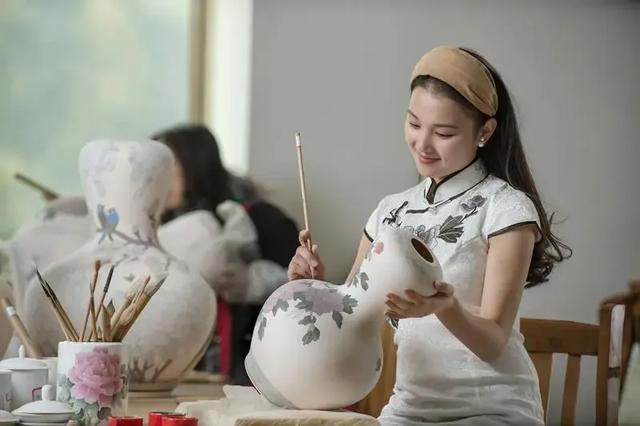 10月，错过这座距离长沙高铁仅22mins的千年瓷都，我会遗憾整个秋天~