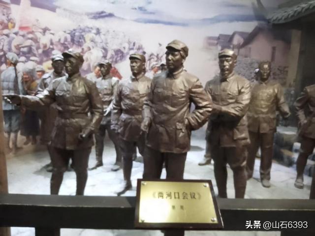 丁怀华：《大美川府行 大爱祖国情》