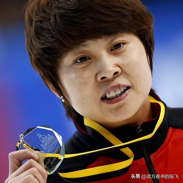 3次被国家队开除，退役11年后再看王濛现状，才明白李琰评价没错