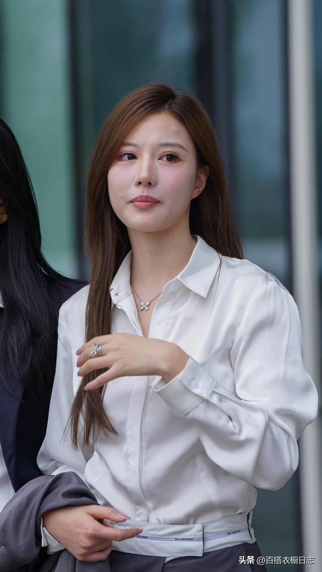 白衬衫+短西裤｜打工人的“体面感”穿搭，同事追着问链接​