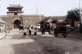 1935年大连金州老照片：4座城门还未拆，大铁牛外形十分怪异图片