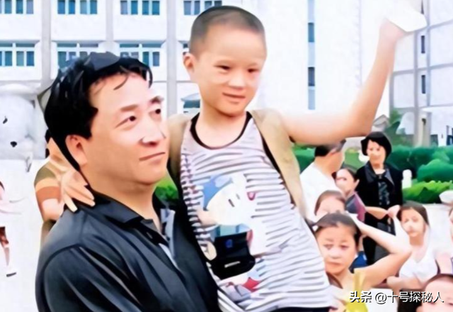75岁姜昆的遗憾：女儿46岁依旧未婚未孕，继子反倒成了他的骄傲