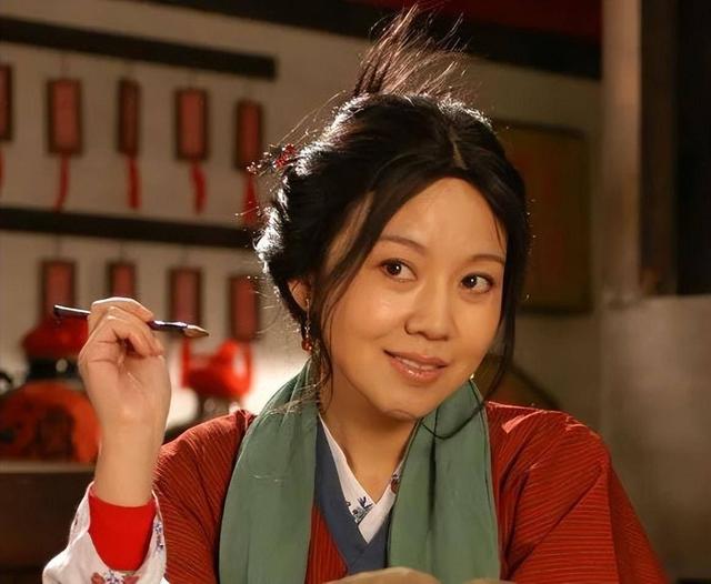 宁愿净身出户，也要与闫妮离婚的邹伟，21年过去现状如何