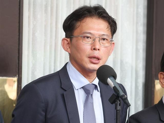 曝黄国昌组“狗仔团”？陈智菡回应