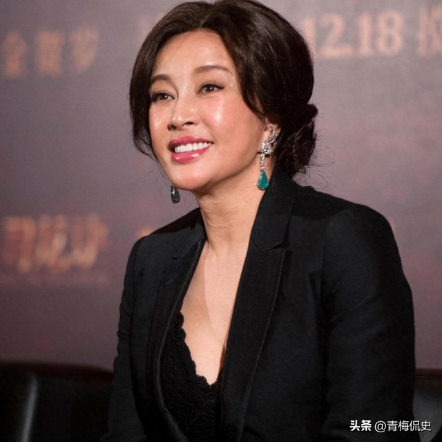 钱再多有什么用？75岁的“风流妖精”刘晓庆，已经走上另一条道路