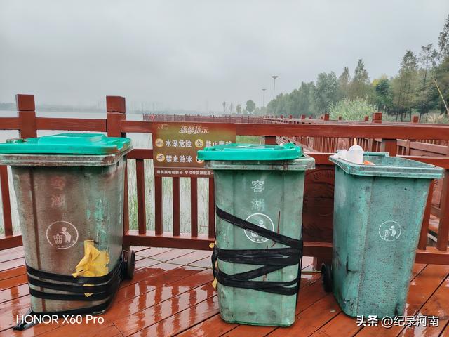 七上八下全国文明城市柘城县迎来汛期，晨练国家湿地公园榕湖发现
