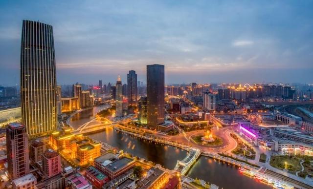 一旦战事大规模爆发，我国必须死保8座城市	，关键时候能抵御外敌