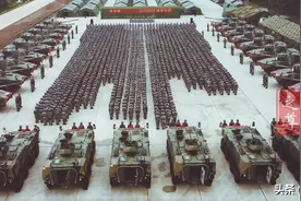 完全不是同一时代的军队，中美轻型步兵部队的火力打击能力对比图片