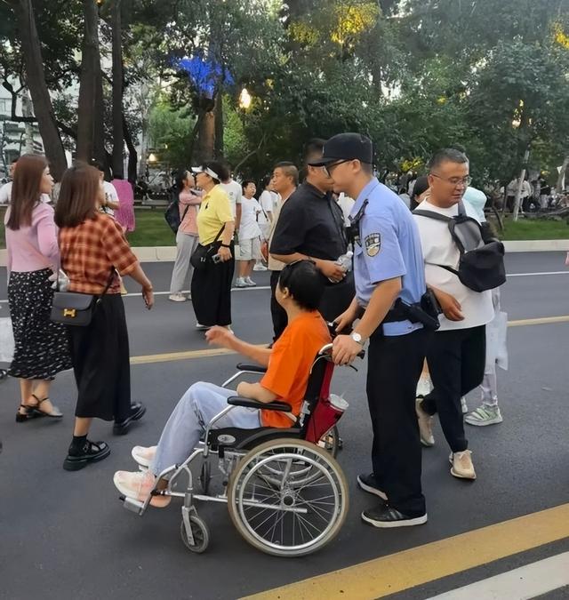 “新民管家”暖心上线 文化名街绽放文明新姿