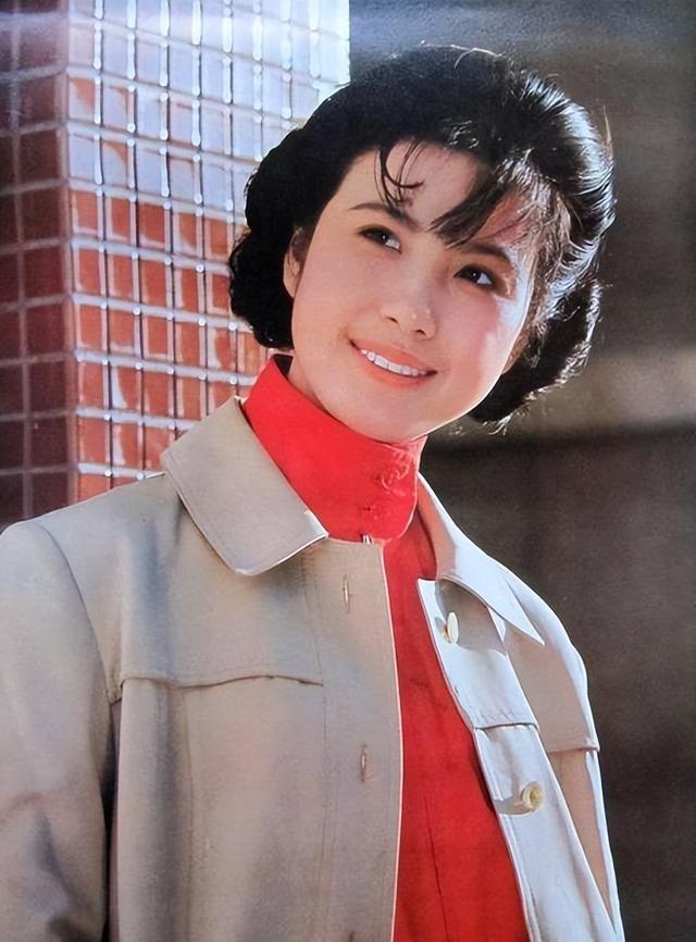 吴玉华：因前夫坚持丁克,39岁以死相逼离婚,51岁再婚生下1儿1女