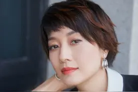 离婚5年，48岁的马伊琍，终究活成了文章高攀不起的样子图片