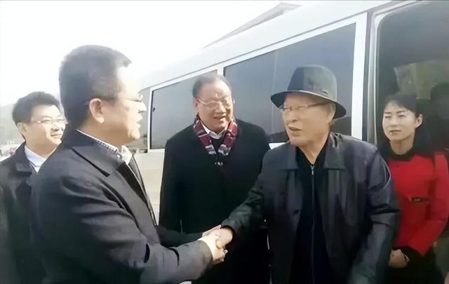 他曾主政陕西、河南两省，担任过甘肃省省长，官至正部级享年89岁