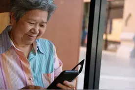 手机如何导航认路，今天我用文字形式分享给大家，老人学会用处大图片