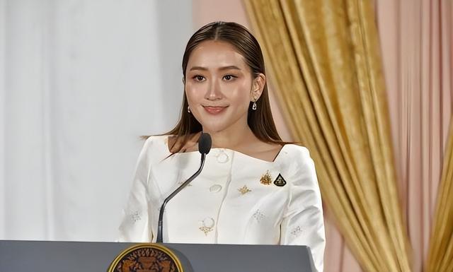 泰柬停火后中国确认援助柬埔寨，泰国或通缉洪森，佩通坦遇转机！