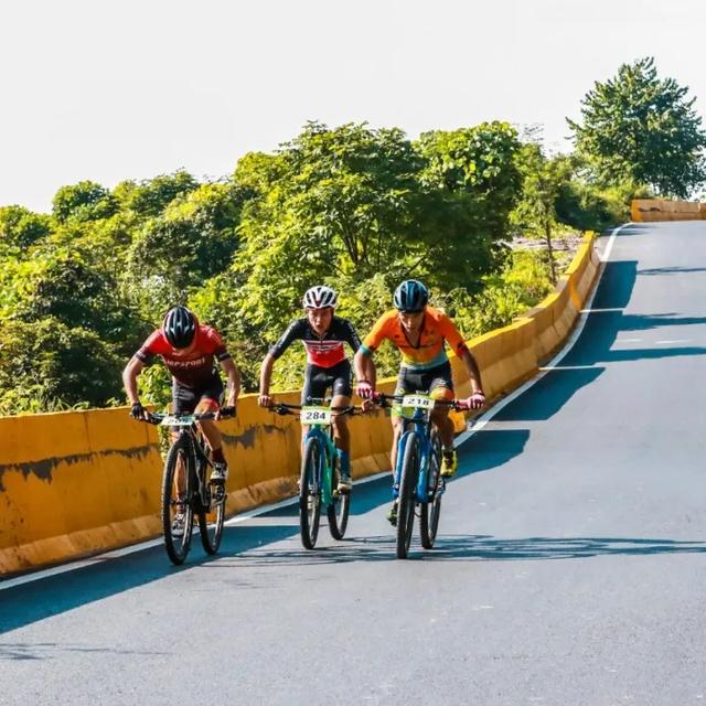 11.8-9日，“大美里耶・云端上的骑行”自行车赛邀你共赴精彩