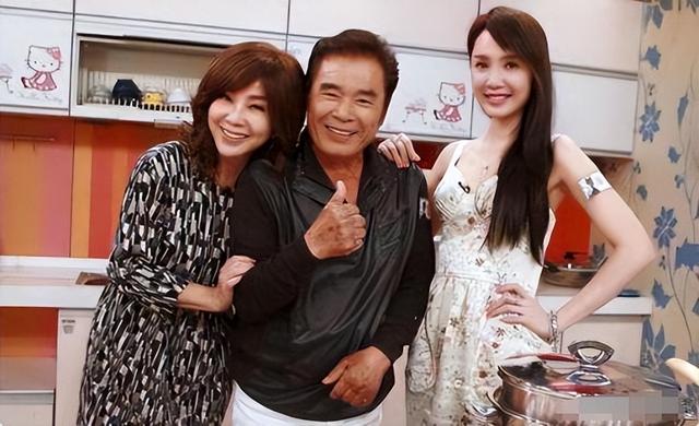 “6个老婆”一屋同住，每人每月7万零花钱，71岁又娶第七房小娇妻