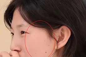 姜萍爆红后，网友眼尖发现她脸颊有北斗七星痣，妥妥的文曲星下凡图片