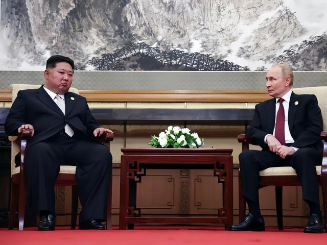 24小时内连收两大噩耗，普京一句不跟中国提及，准备自己硬扛到底