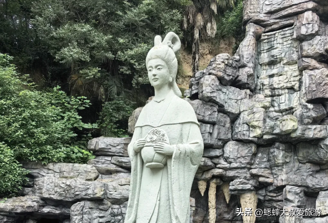快来浙江低调景点吧，有千年含山塔，一直保持江南味道，四季皆宜