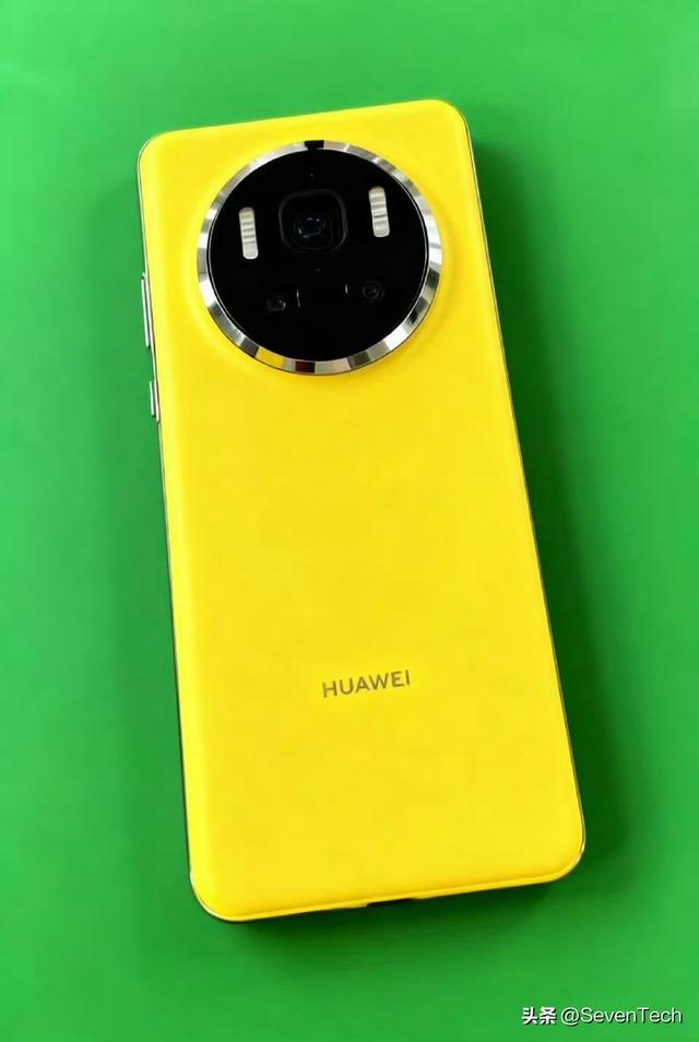 华为Mate 80系列首度曝光！新布局设计意外颠覆传统