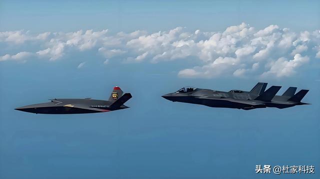 出大事了，外媒钻研攻击-11和歼20S组合弱点	，得出结论让人难信！
