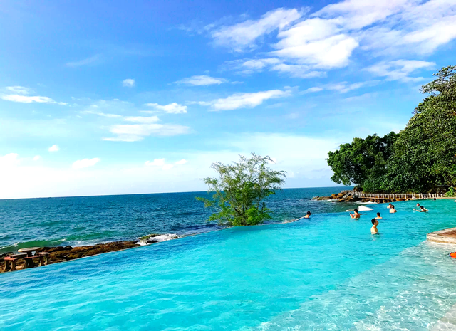 曾经的旅游胜地，如今游客却避之不及，只因黄赌毒俱全