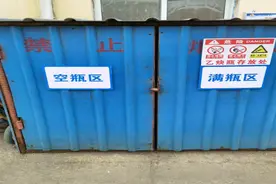 气瓶储存满瓶和空瓶分开储存，有没有明确距离要求？图片