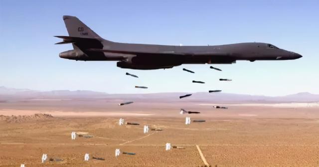 俄轰炸机部署北极覆盖美全境，美军又卷入政变，美担心危机难终止