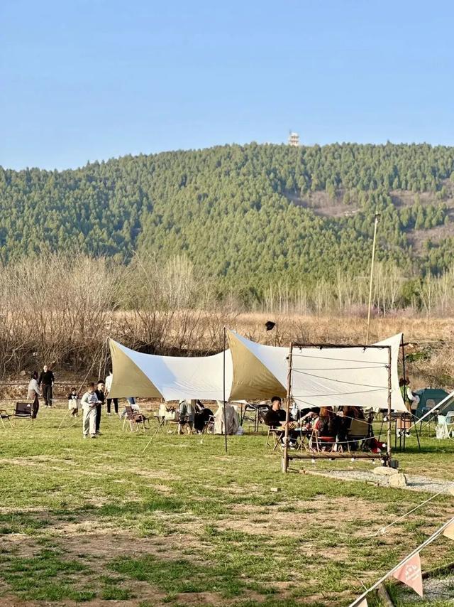 草坪、湖水、晚霞...济宁私藏的绝美露营地来了!