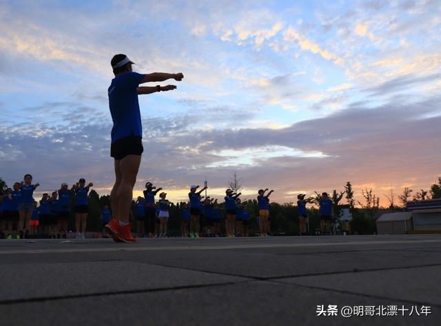 北漂十八年	，坚持晨跑5公里｜45分11秒，跑的是生活
