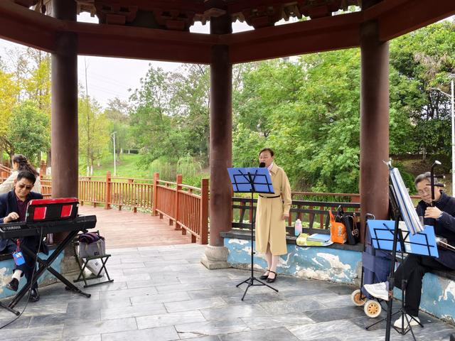 枣阳市复兴演唱团：把最美的歌声献给最伟大的祖国