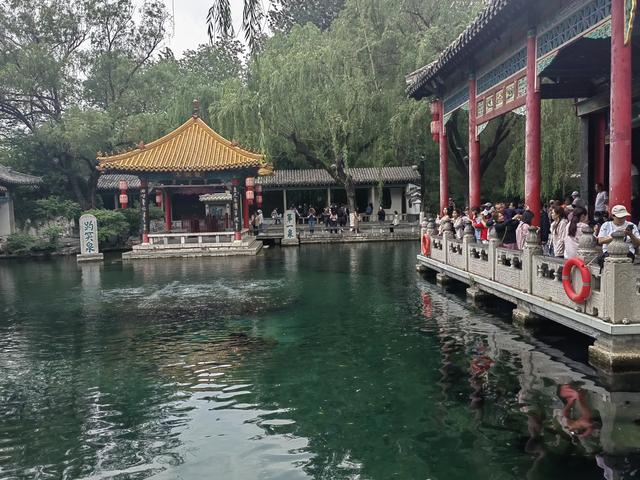 速游济南趵突泉后记