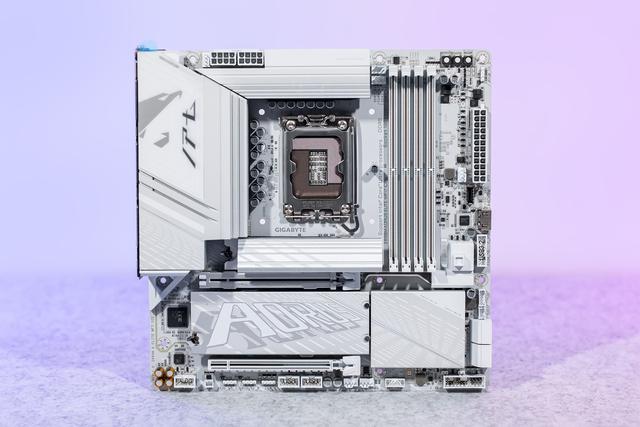 无法拒却的性价比，英特尔Ultra7 265K处理器+Z890主板装机实测