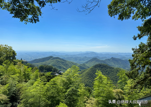 因千年铸剑而兴起的浙江名景点，秋日异常惊艳，适合来放松身心！