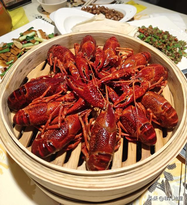 作为一个普通人，有这些朋友已经足够了！