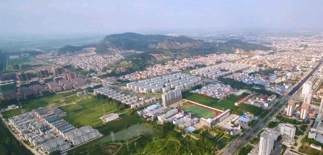 江苏有个“穷冒烟”的县，比3个朝阳区还大，人均GDP极低