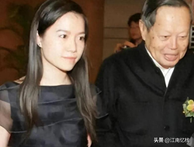 杨振宁去世48小时，疑似“遗产分配”被曝，杨振宁助理曾辟谣