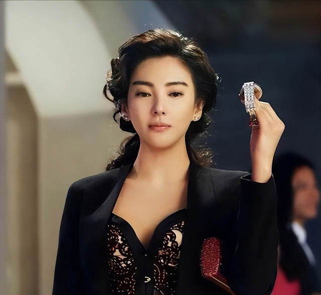 彻底凉凉？国家出手，38岁的张雨绮越扒越有，代孕只是冰山一角