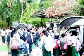 缅甸仰光、曼德勒部分学校被降级合并，引发争议图片