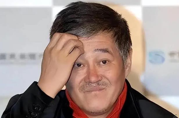 80岁何庆魁不再隐瞒，坦言与赵本山的“真实关系”，宋丹丹说对了