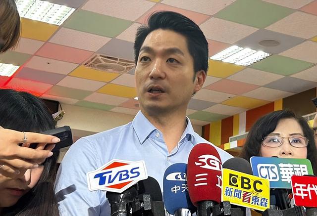 蒋万安反对两岸统一，已向民进党申请携4人再访大陆，国台办回应